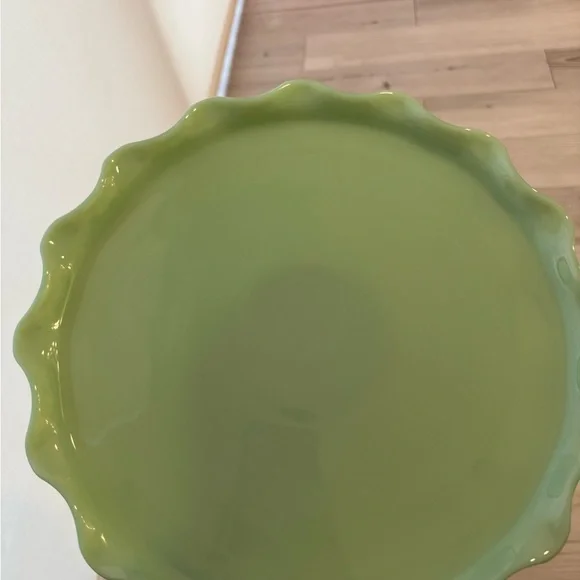 Martha Stewart Highbrook 11” Jadeite Ruffle-Edge Glass Cake Stand - Picture 3 of 4